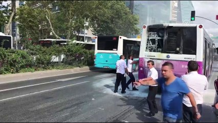 Seyir halindeki özel halk otobüsünde yangın - İSTANBUL