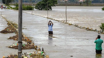 கேரளாவை துடைத்தெறியும் வெள்ளம்- வீடியோ