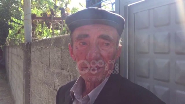 Ora News - Gjyshi i autorit të masakrës së Selenicës tregon tmerrin: Ulërija më kot, kujë zezë