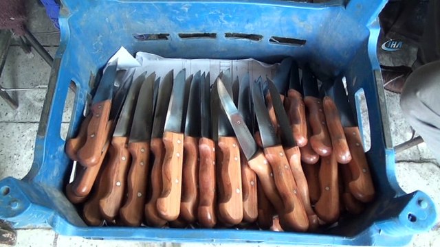 El yapımı Sivas bıçağına bayram öncesi yoğun talep