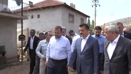 Tarım ve Orman Bakanı Pakdemirli, Elmalı'da Afet Bölgesini Gezdi (1)