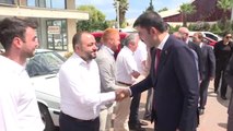 Çevre ve Şehircilik Bakanı Kurum AK Parti İl Başkanlığı'nı Ziyaret Etti