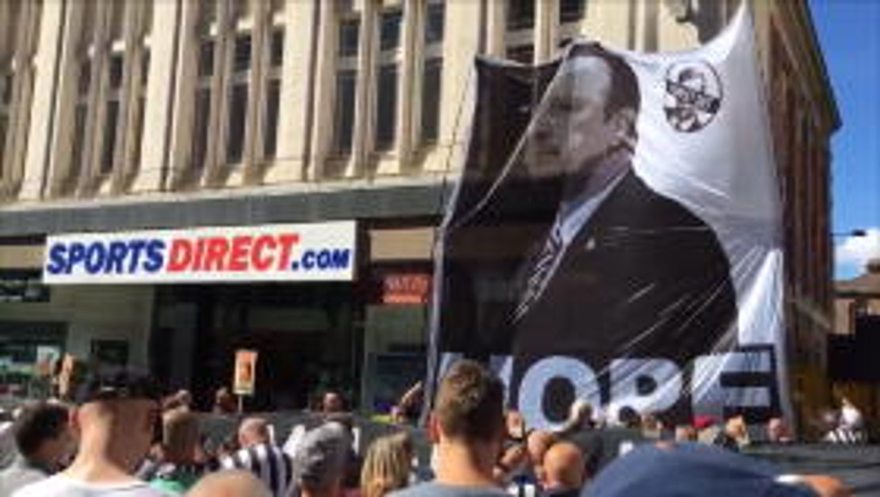 Newcastle fans protest owner Mike Ashley before Spurs clash