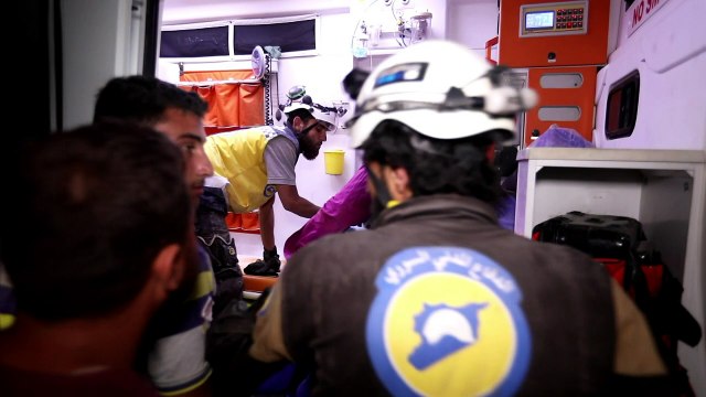 مقتل نحو ثلاثين مدنيا بقصف في شمال سوريا (المرصد)