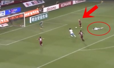 Rakibini böyle geçti! Andres Iniesta'dan muhteşem gol