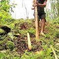 Amazing! This guy can do anything! Credit: Primitive Skills