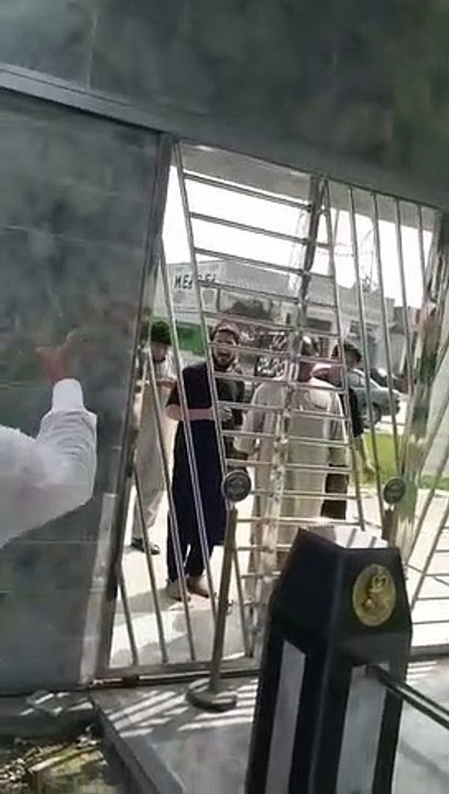 Swabi Col Sher Khan Shaheed’s Brother Doesn’t Let Manzoor Pashteen Visit His Grave