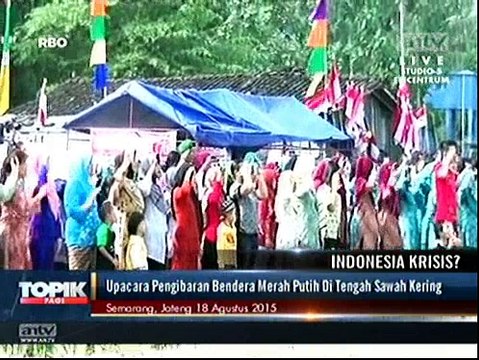 Upacara Pengibaran Bendera Merah Putih di Tengah Sawah Kering