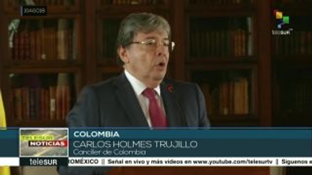 teleSUR noticias. EE.UU.: roban avión sin pasajeros y lo estrellan