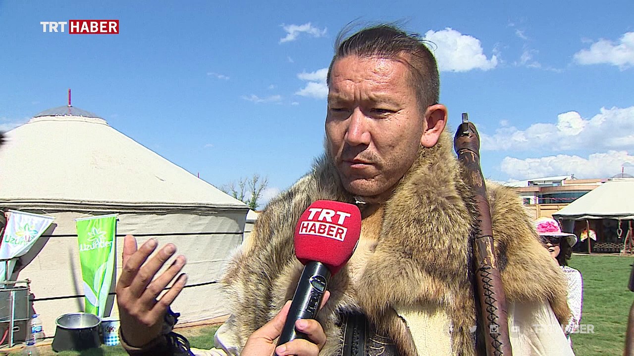 "Erzurum Türk Oyunları Festivali" renkli görüntülere sahne oldu