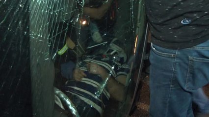 Kaldırıma Çıkan Otomobil Takla Attı: 2 Yaralı