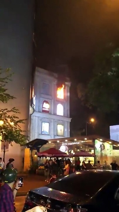 fire at a famous coffee shop in vietnam