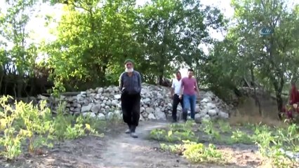 Hiç Evlenmedi, 30 Yıldır Dağda Tek Başına Yaşıyor