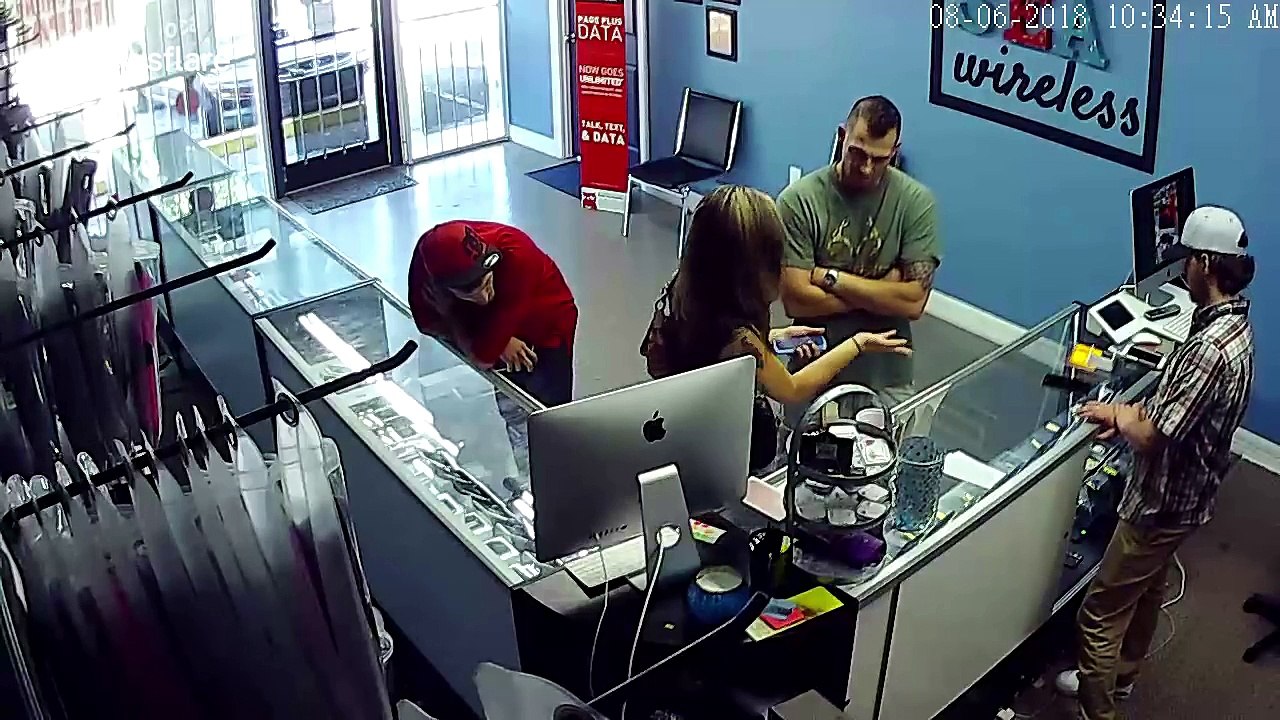 Angry boyfriend punches man in face for staring at his girlfriend's bottom