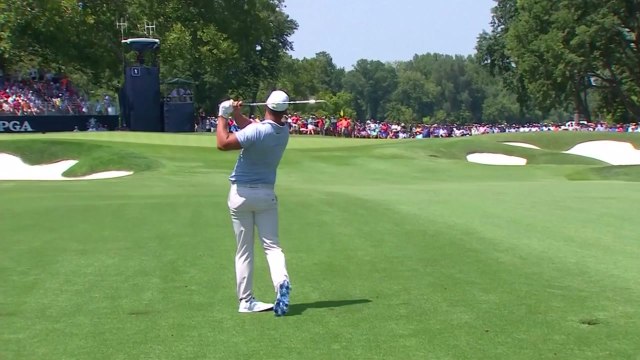 타이거 우즈, PGA챔피언십 3R 4타 차 공동 6위 / YTN