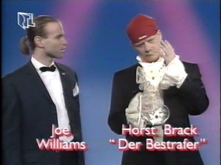 Teil 7 Horst Brack Erholt Vom Rene Lassartesse Angriff Interview Hulk Hogan Zu Der Hammer 1989 11 06 Video Dailymotion