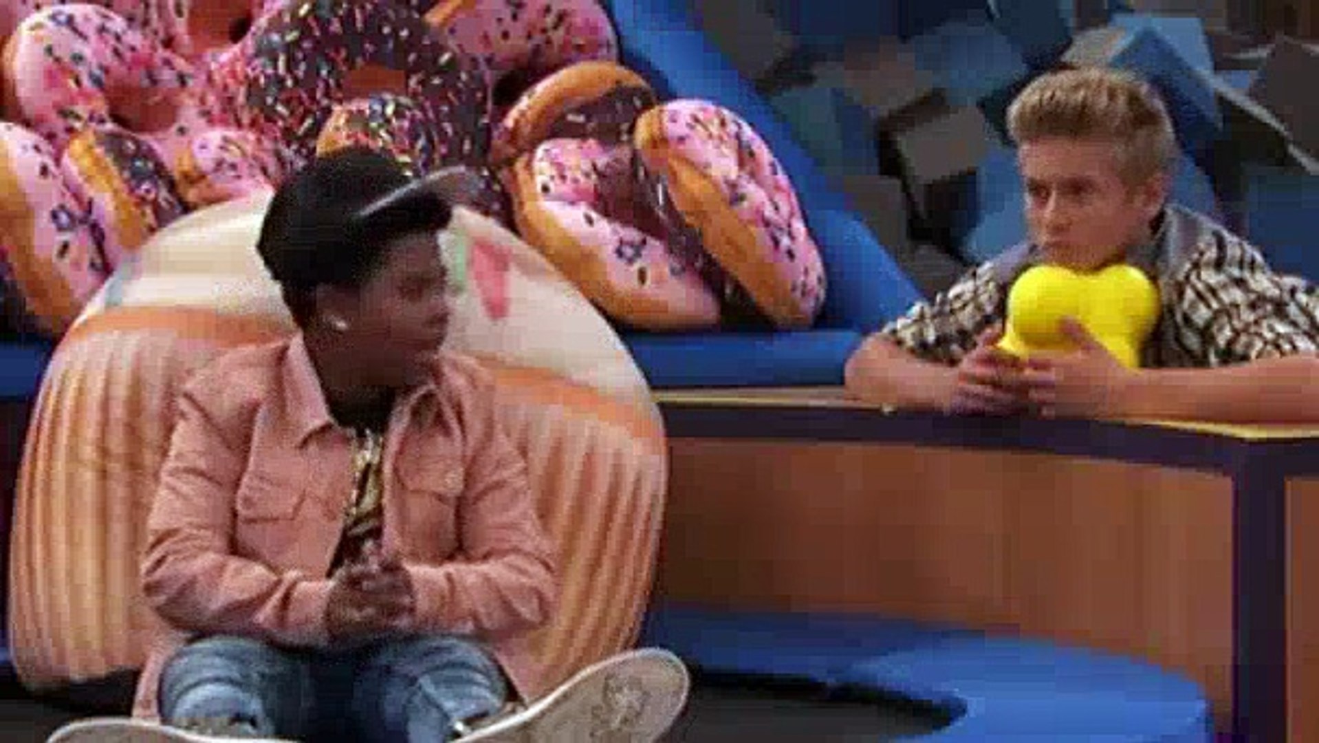 Game Shakers S02E21 - Dancing Kids, Flying Pig - video Dailymotion
