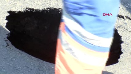 İstanbul Nispetiye Caddesi'nde Yolda Çökme