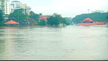 下载视频: India: Monsoon floods, landslides kill dozens in Kerala state