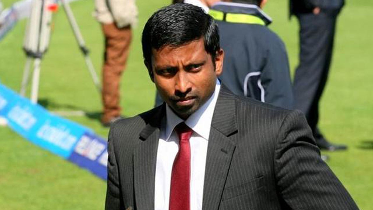 India Vs England 2nd Test: Russel Arnold mocks Team India for poor performance | वनइंडिया हिंदी