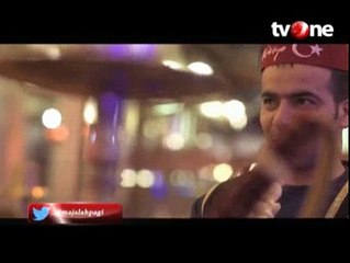 Menyesap Secangkir Kopi di Kafe Bernuansa Mesir Kuno