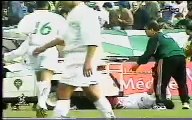 الشوط الاول الرجاء الرياضي و افريكا سبور 2-0 السوبر الافريقي 2000