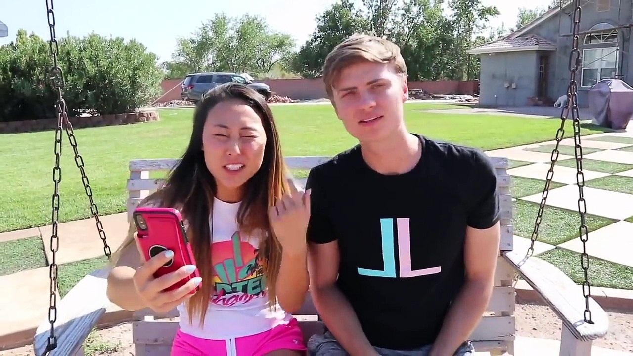 Secret CRUSH Delivers Mysterious Flowers to Lizzy Sharer? (THE TRUTH)