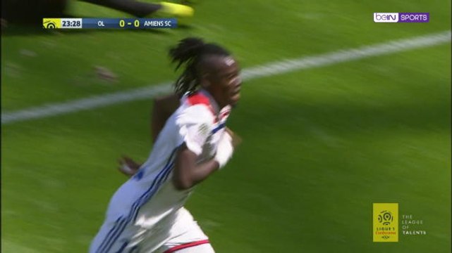 Bertrand Traoré humiliates Amiens’ defence