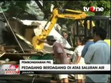 Puluhan Kios di Kemanggisan Dibongkar Petugas