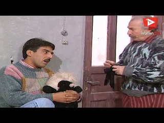 ابو طمزة يحاول برطلة بديع بجرابات  -   حسام تحسين بيك  -  عيلة سبع نجوم