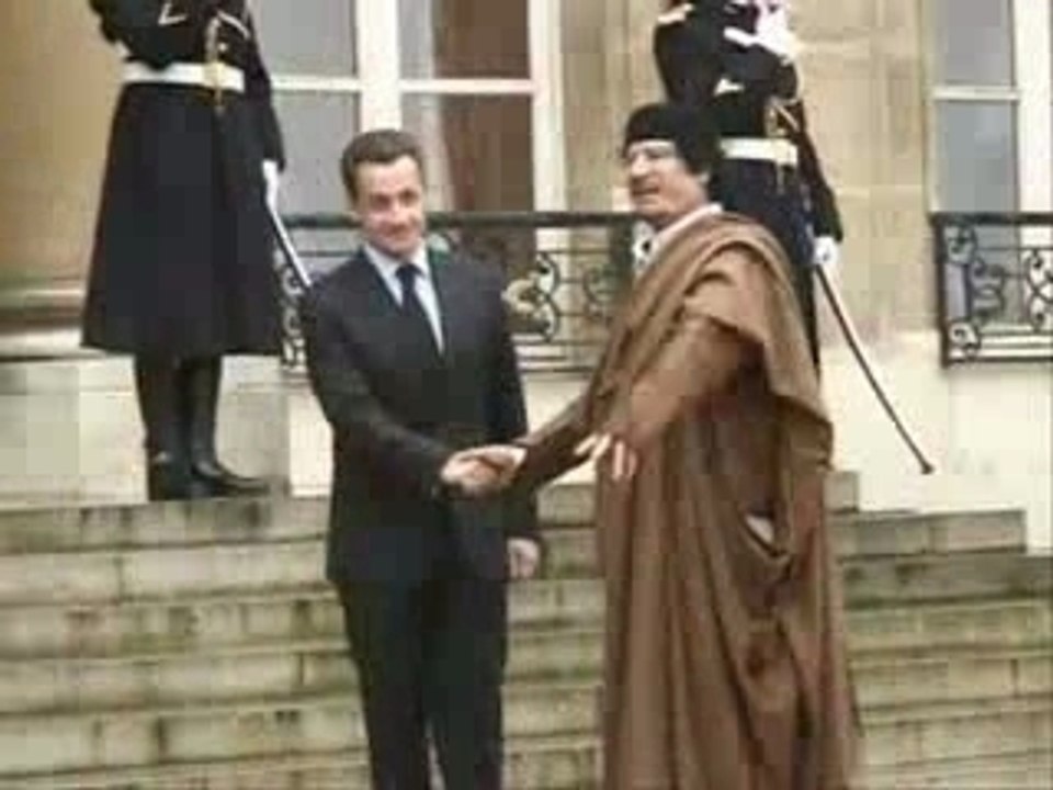 SARKOZY Rubrique HUMOUR ou POLITIQUE ?