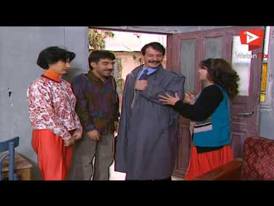 العيلة فظيعة بالانكليزي بالذات بوران  -  سامية...