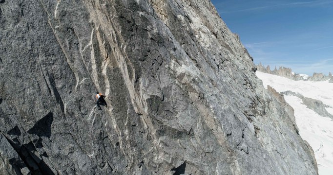 Dani Arnold - Speed-Rekord an der Grand Jorasses Nordwand