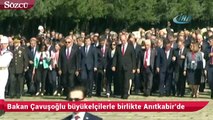 Bakan Çavuşoğlu büyükelçilerle birlikte Anıtkabir’de