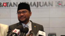 Fuziah explains Mujahid's statement on transgenders using public toilets