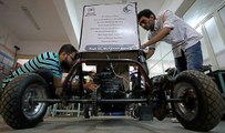 Kahire'de Üniversiteli Gençler, Hava ile Çalışan Otomobil Yaptı