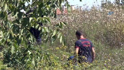 Hastaneye yolunda düştüğü çukurda mahsur kalan yaşlı kadını itfaiye kurtardı
