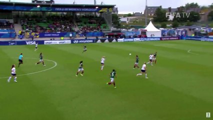 Coupe du Monde U20 : Le but de la hanche de Lauren Hemp