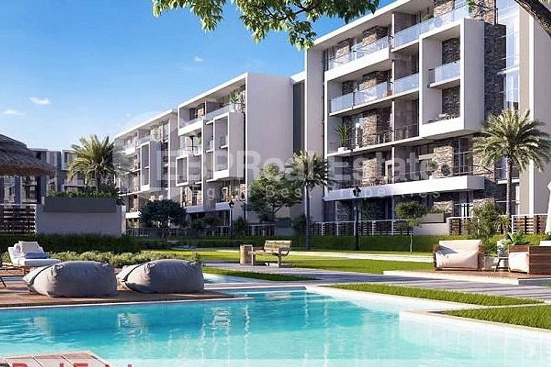 Unique unit with Garden in El Patio Oro New Cairo La Vista Development