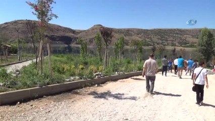 Siverek'te Görev Yapan Sağlıkçılar Fırat Nehrini Gezdi