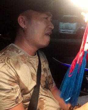 Tiến Luật hát tặng Thu Trang