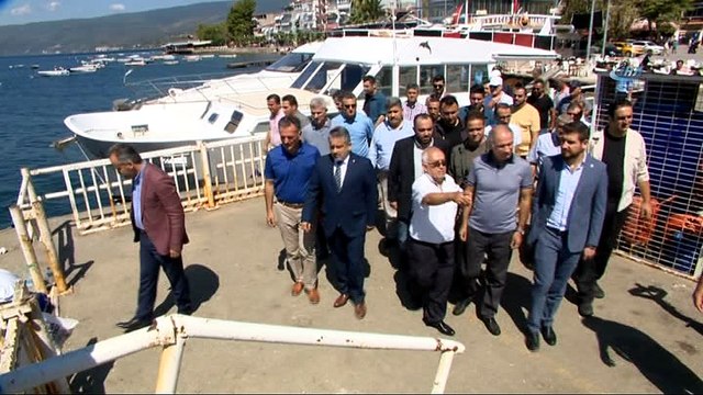 Bursa Büyükşehir Belediye Başkanı Alinur Aktaş, Gemlik Küçük Kumla’da incelemelerde bulundu