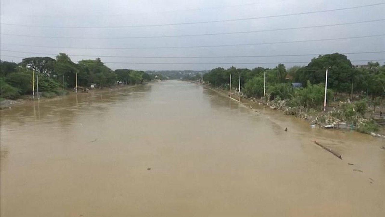 Decenas de miles de desplazados en Filipinas por la tormenta tropical Yagi