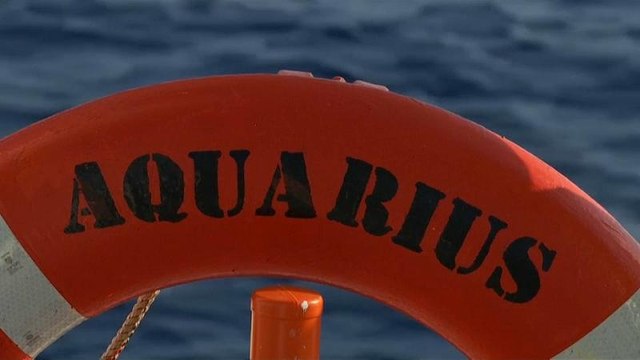 Το Γιβραλτάρ ζητεί από το Aquarius να μη χρησιμοποιεί τη σημαία του