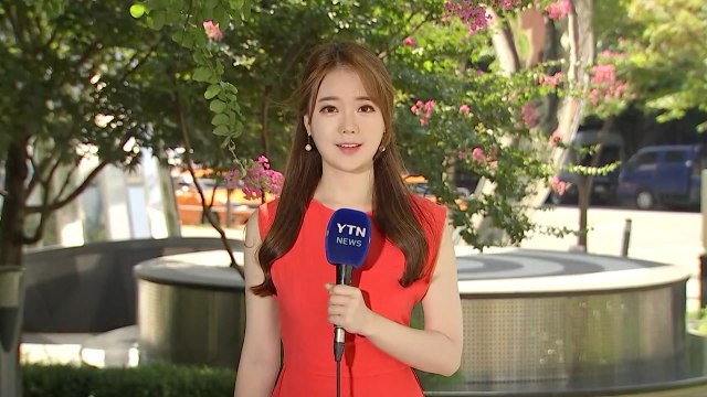 [날씨] 어제보다 더 더워, 서울 36.2℃...'광복절' 폭염 속 소나기 / YTN