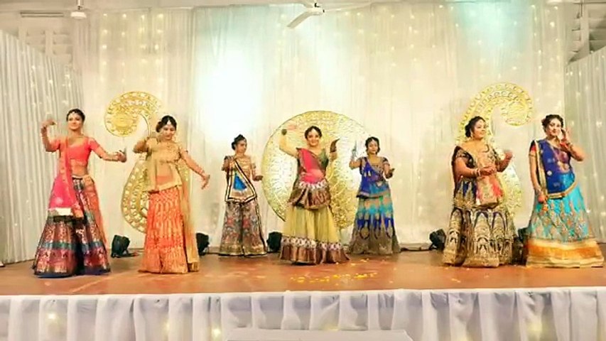 MAHILA SANGEET STAGE DANCE PERFORMANCE IN WEDDING HD VIDEO