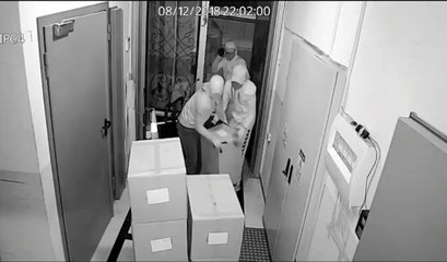 Hırsızlar Çorap Fabrikasını 3 Dakikada Soydu