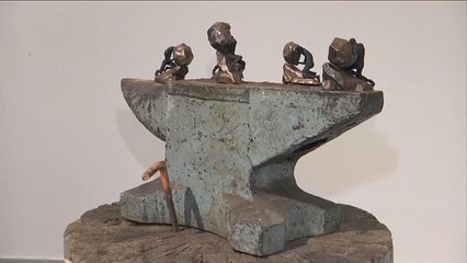 هذا الصباح-معرض فني في كييف يتحدى الأفكار السائدة