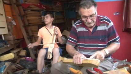 Yunanlılar, Fransızlar Derken Şimdi de Japonlar'dan Gelen Siparişleri Yetiştirmeye Çalışıyor