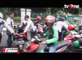 Razia Ojek Online di Stasiun Gondangdia Ricuh